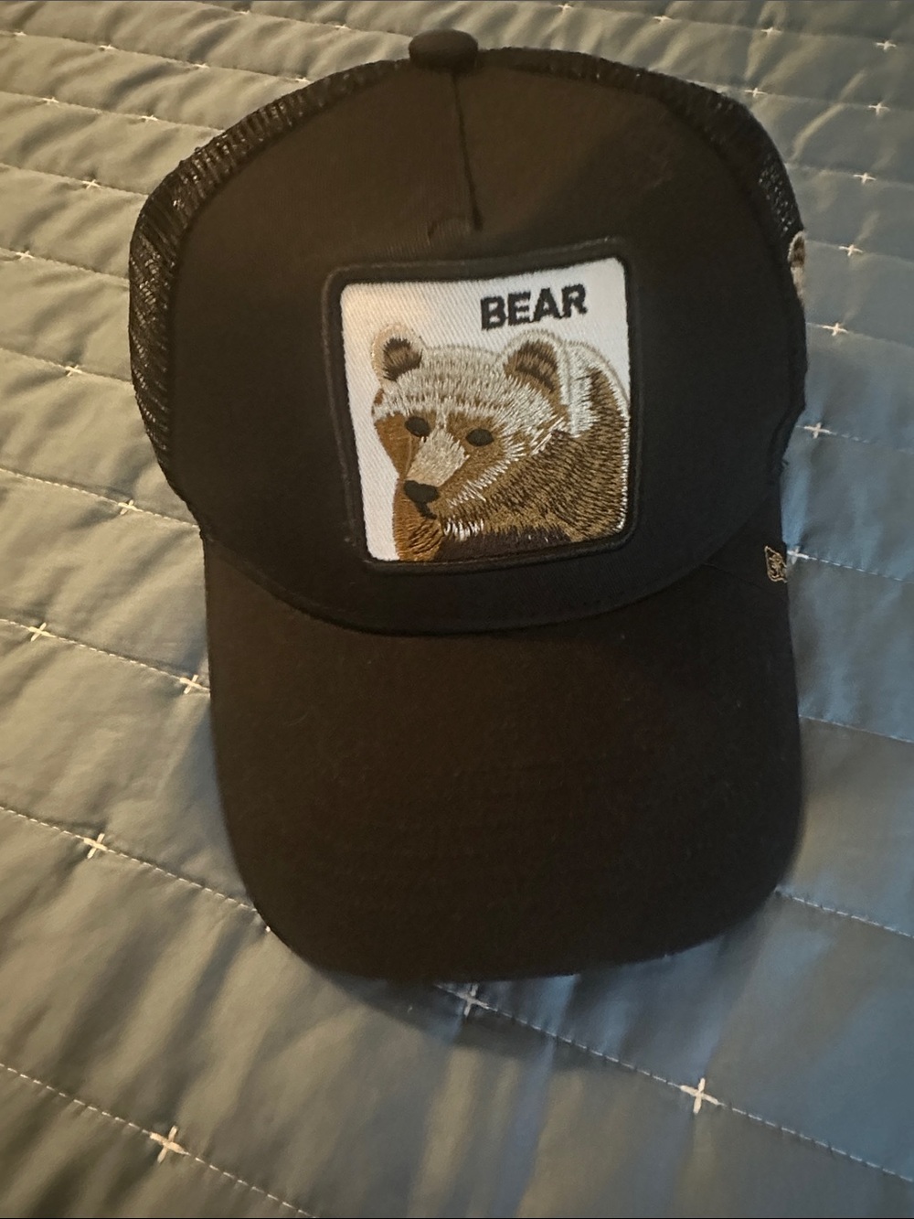 KVSPORTS Black Men's Trucker Hat with Bear Patch NWOT